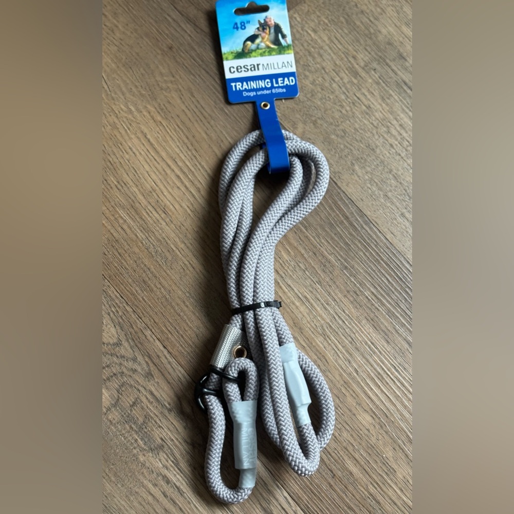 NWT Cesar Millan Gray Training Lead